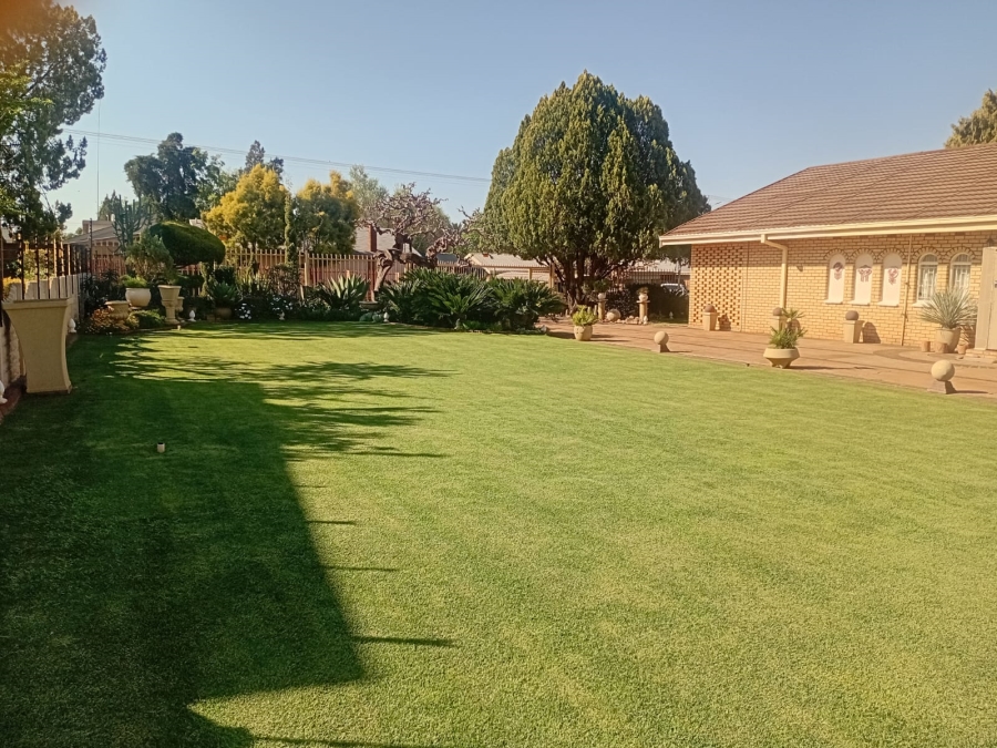 4 Bedroom Property for Sale in Kuruman Northern Cape